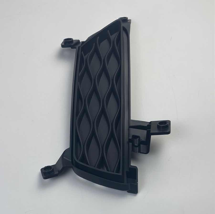 ZS 2018-2024 Right Front Fog Lamp Bezel