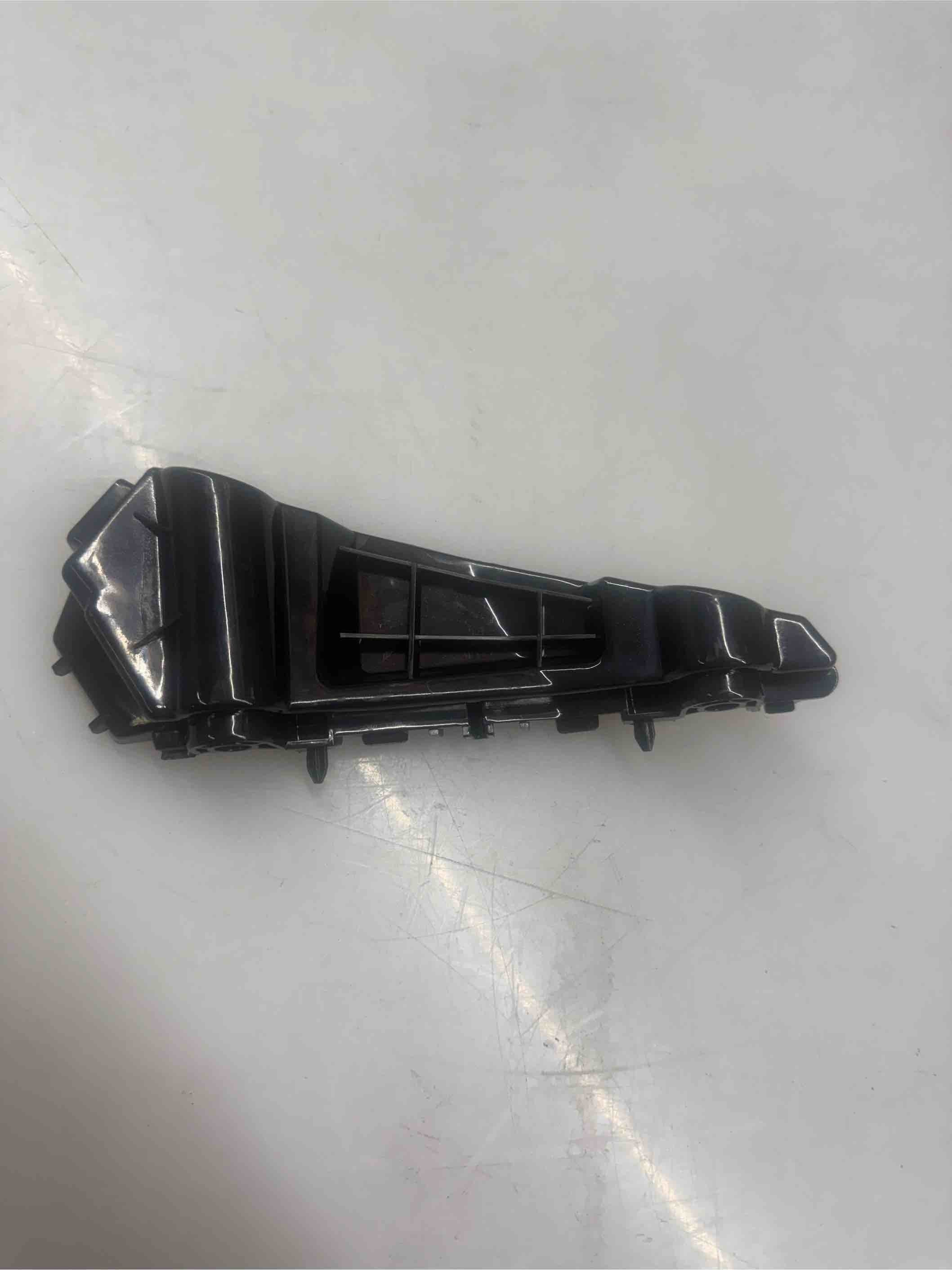 ZS 2018-2024 Left Front Bumper Bracket